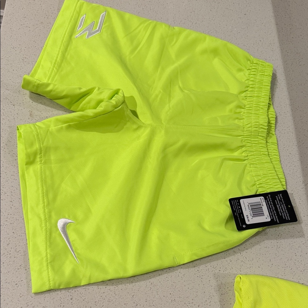 Nike 3Brand bolt short boys medium